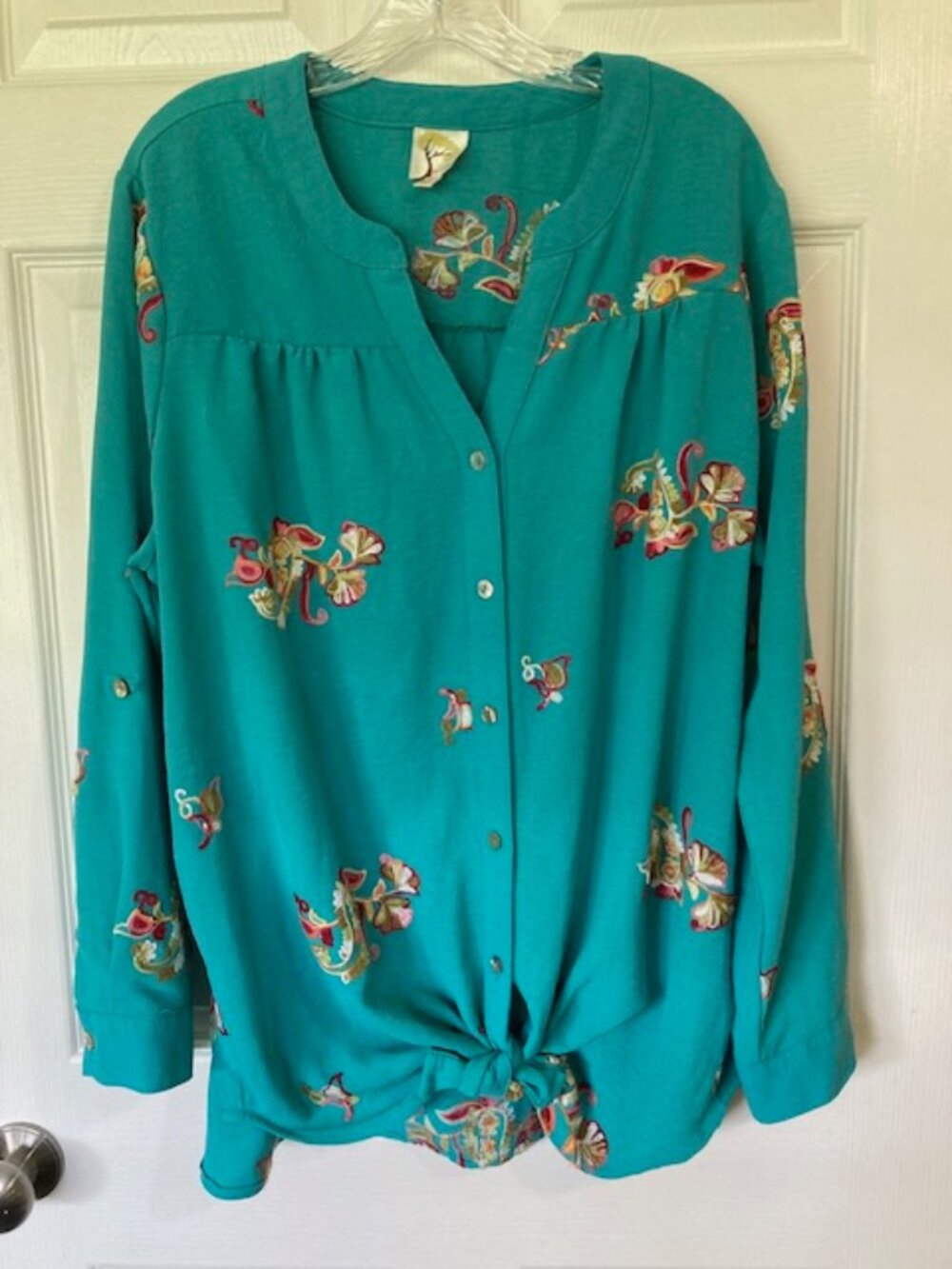 Fig & Flower Teal Floral Embroidered Button Front Roll-Tab Tunic 2X Boho Chic